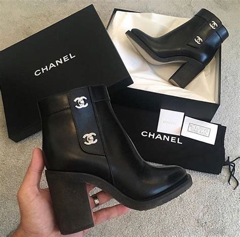 prezzi make up chanel|Chanel make up boots.